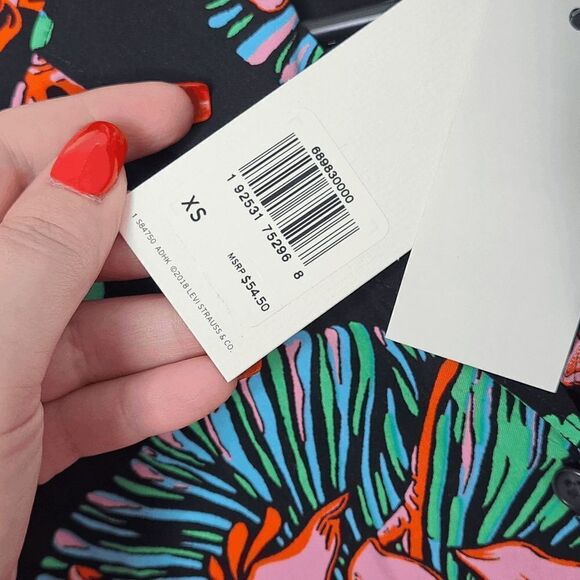 Levi's Clover Printed Tie Hem Shirt size XS NWT - Picture 9 of 11